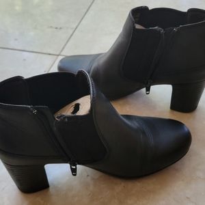 Clarks Raina black booties